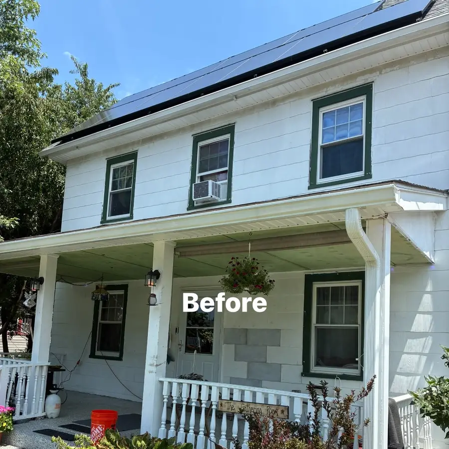 Square before view of the full Clayton home exterior