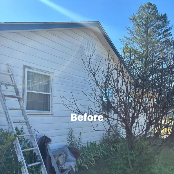 Before side view of the Magnolia home exterior